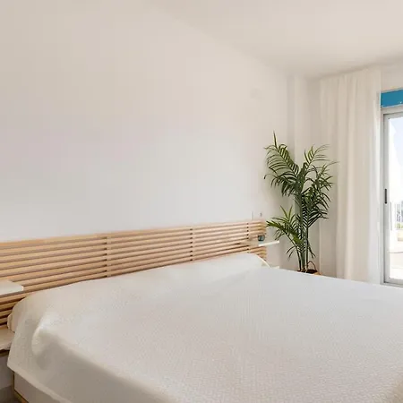 Atico Con Terraza Y Vistas Al Mar 아파트 데니아